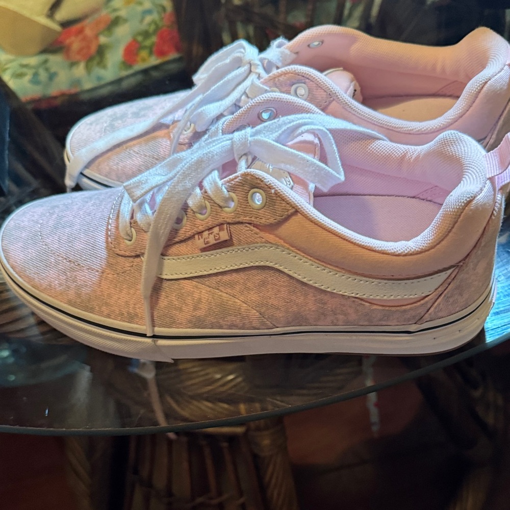 Vans Men Light Pink Canvas Sneakers